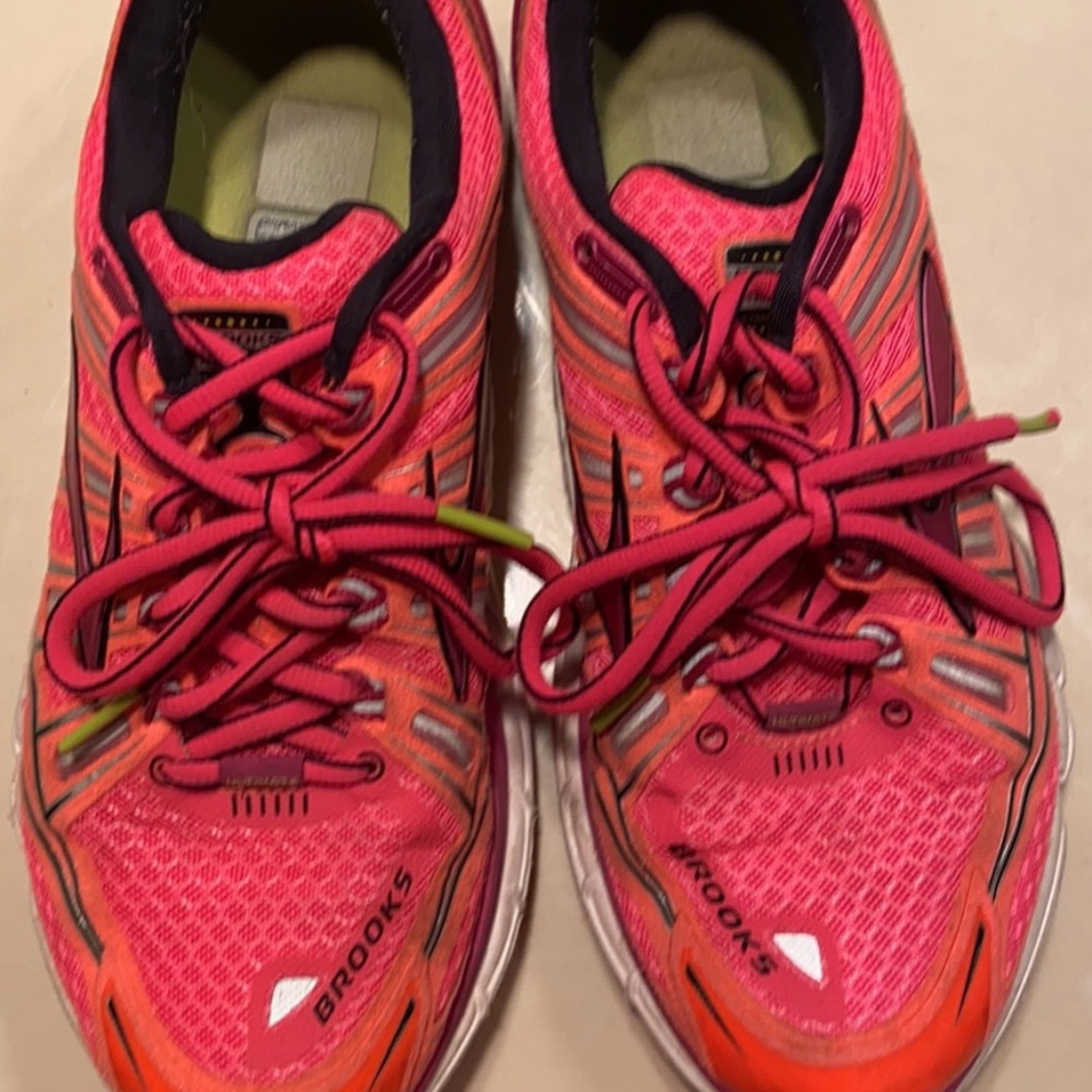 Brooke Transcend Sz8B